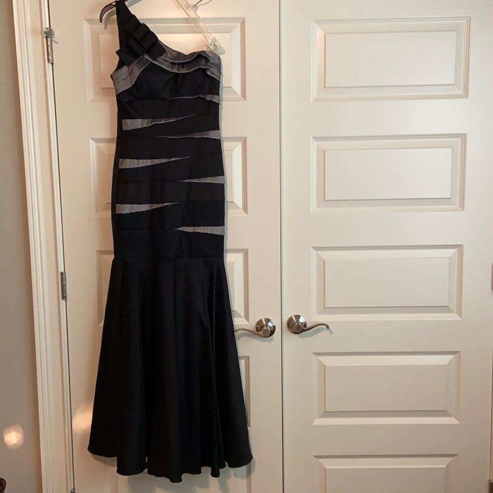 COPY - Formal, one shoulder, mermaid dress